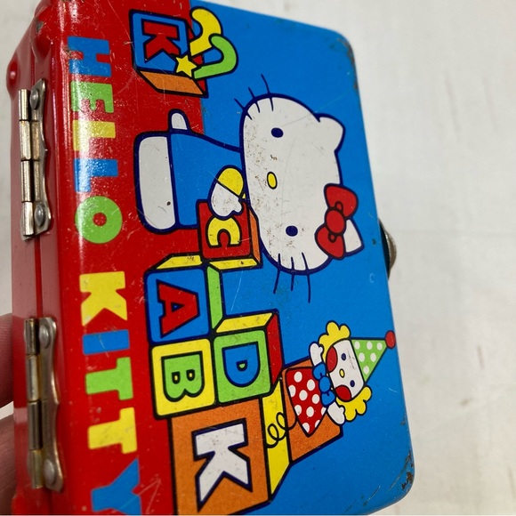 Sanrio Hello Kitty Mini Metal Lunchbox Vintage 70s - Picture 9 of 11
